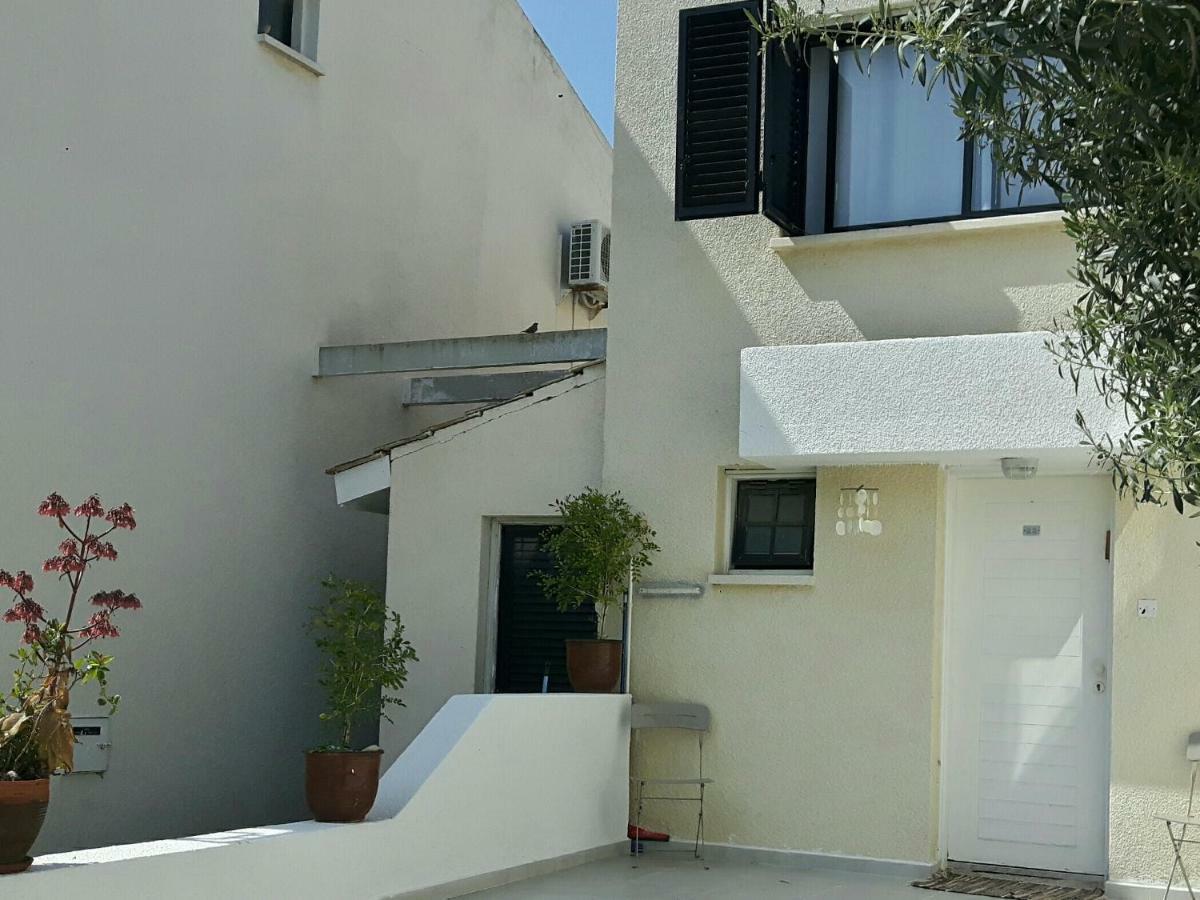 Kermia Beach Apartment Larnaca Exterior photo